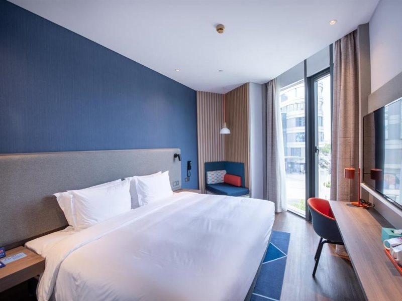 Holiday Inn Express Nantong City Center, An Ihg Hotel מראה חיצוני תמונה